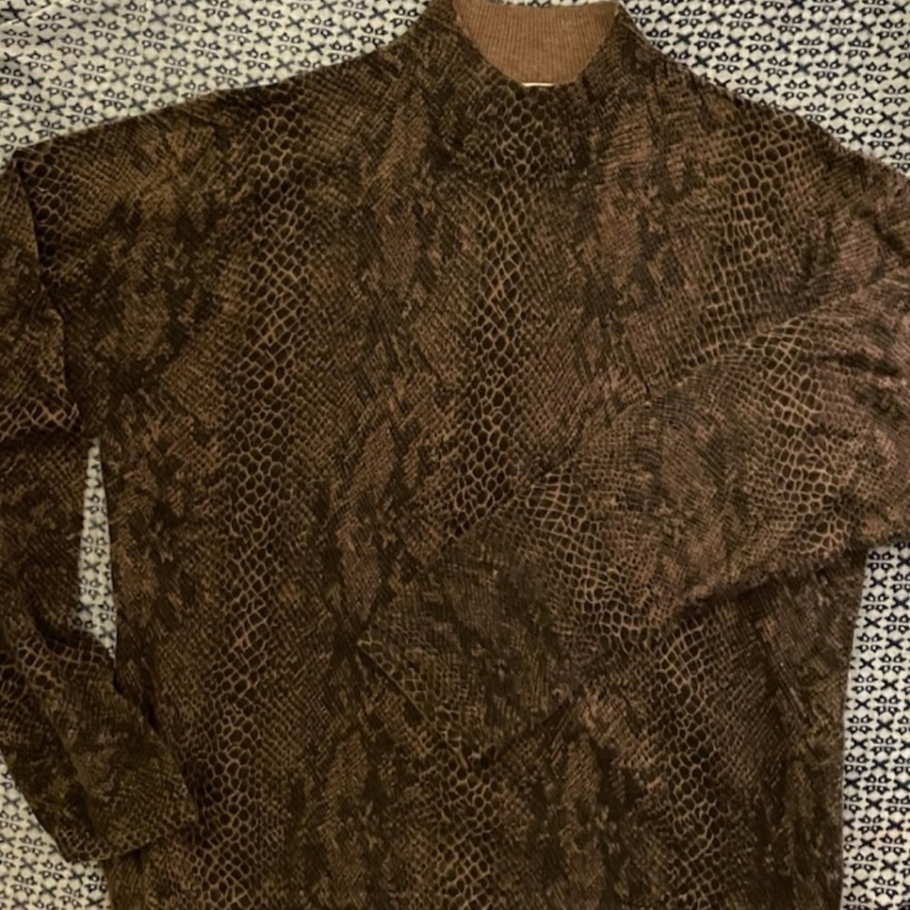 Sweater nylon wool reptile print